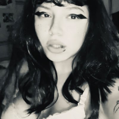 k4tatonia's profile picture. I'm walking sex