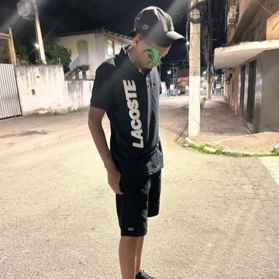 menorP3_'s profile picture. Tudo na vida são fases Por isso, ódio nas frases