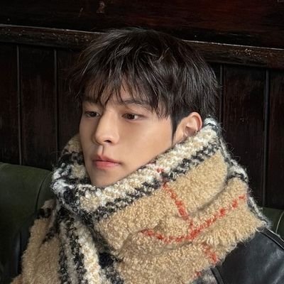 miniversce's profile picture. 青空の光に抱かれる。