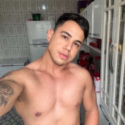 victtorallmeida's profile picture. 𝑬́ 𝒔𝒐́ 𝒖𝒎 𝒅𝒊𝒂 𝒓𝒖𝒊𝒎, 𝒏𝒂̃𝒐 𝒖𝒎𝒂 𝒗𝒊𝒅𝒂 𝒓𝒖𝒊𝒎.