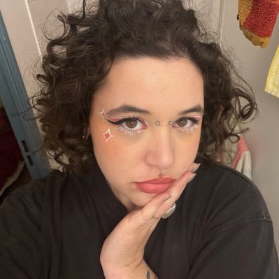 bieentasvu's profile picture. avant j’étais chauve mdr 🤓 83 jours