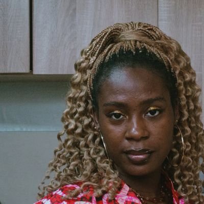 Imhoitsemhe's profile picture. Taking life slowly || Sarcasm is king || Feminist || Twitter is not my real life