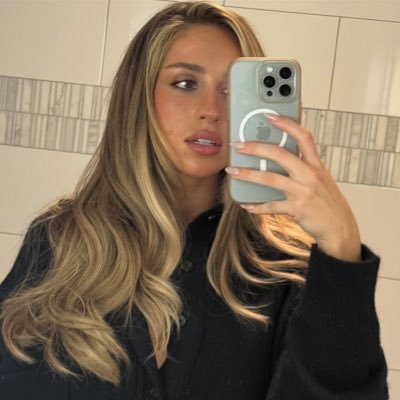 suchafunnnyway's profile picture. so close to what?? out november 21st🪽