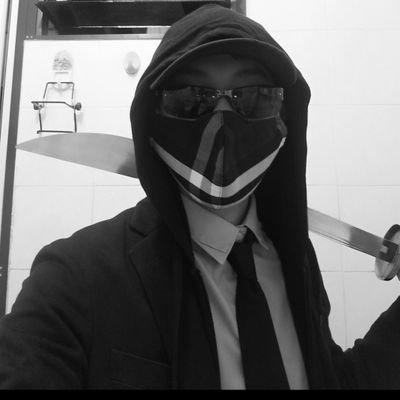 VarrickKwang's profile picture. Lifelong storyteller. Passionate about arts, humanities, combat, and putting my voice out there.