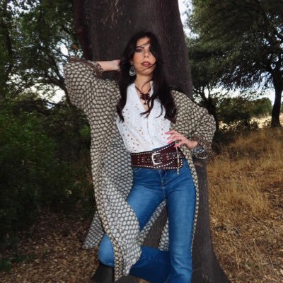 emcontreras98's profile picture. 