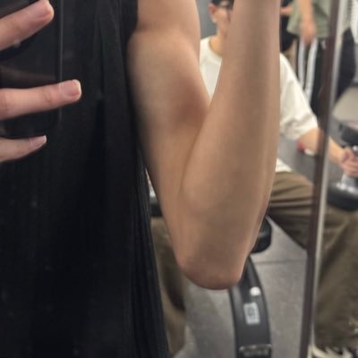 huajiunanxwt's profile picture. 