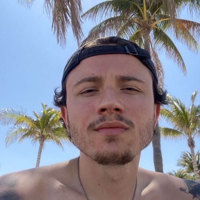 SwearZo's profile picture. 