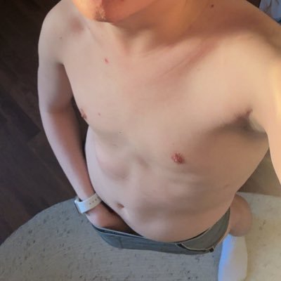bxrnertwink's profile picture. 25 | he/him | i need to get sluttier IMMEDIATELY