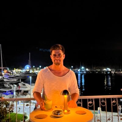 tunacaliskan_'s profile picture. fan page.