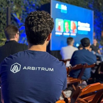 jvlyra_'s profile picture. Smart Contract Developer | @arbitrum Ambassador | @chainlink enthusiast | @cyfrinupdraft