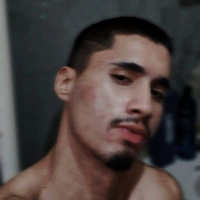 _hmaicon's profile picture. everything is romantic