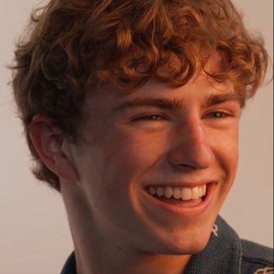 lov3b0y_'s profile picture. sempre o seu favorito. 😵‍💫 (rp nsfw)