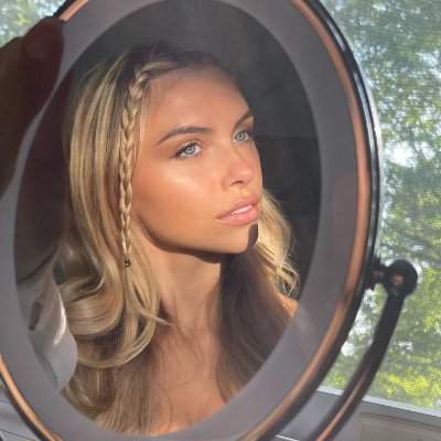 audrey102192's profile picture. "Don't stop when you're tired, stop when you're done."
Divorced| 39| Mom| CEO at my own Fashion Clothing Studio| Businesswoman
#Fashion #Model #Clothing