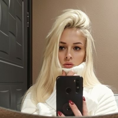 mmyopinion's profile picture. .