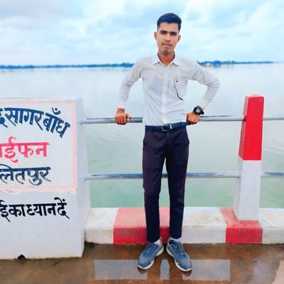 Guru3710417917's profile picture. 