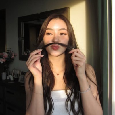 clueified's profile picture. multi fan acc | editor | thaiGLs era ♡