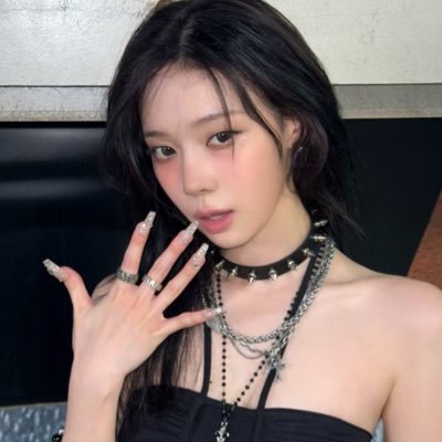 winterrrn's profile picture. ENG. 2001`. Embark upon æspa's ethereal realm, where Winter shines as a celestial luminary, enchanting all who behold her.✩ @aetellier