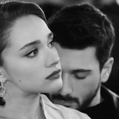 eladeniz141924's profile picture. 