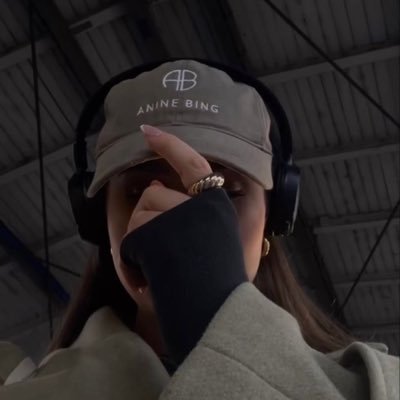 1s2i_'s profile picture. رحمة الله تظلّكِ يا أمي، وموعدنا جنةٌ لا فراق فيها.