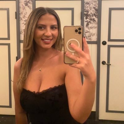 morelloreagan's profile picture. 7/2🩷 4/20🩵