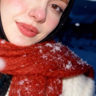 mukemmelbiredaa's profile picture. kisisel yorumlarim ✋🏻🐳