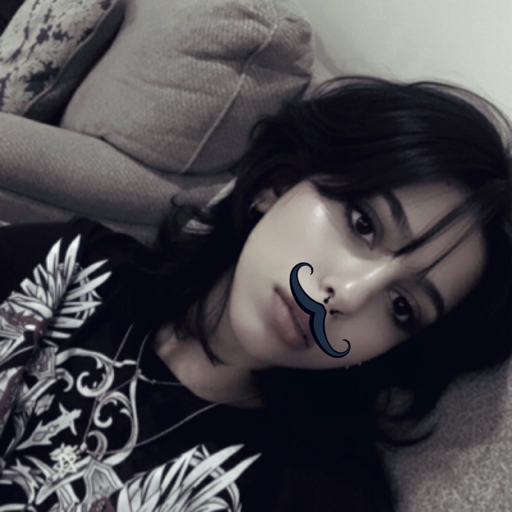 oz_iiy's profile picture. #cantstopthinkingoffyou