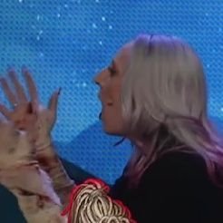 melanciagridoce's profile picture. ♥ Não binário transfem | Qualquer pronome 🏳️‍⚧️
♦ Autista e TDAH✨
♣ Estudante de Biologia 🦈🐝
♠ Eu desenho as vezes 
✨ 20 anos :)
banner: @rrikhk