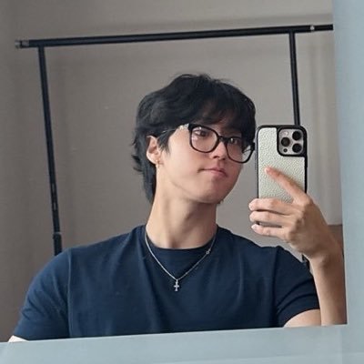 hanjiwooo's profile picture. 