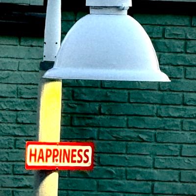 BeckieBoop85's profile picture. Full-time wife & mom. Part-time positivity enthusiast. ✨