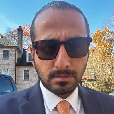 doctoromidvar's profile picture. شوهر، همسر، دوست پسر، آقایی و پدر بچه‌ی مرمری جون 🐈‍⬛