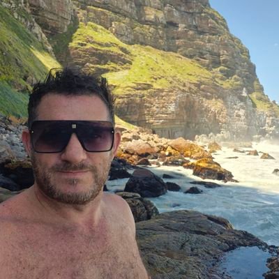 KeystoneLive's profile picture. Smart Projects, Parallel, Artist, DJ. No DM.  MD of Keystone Productions