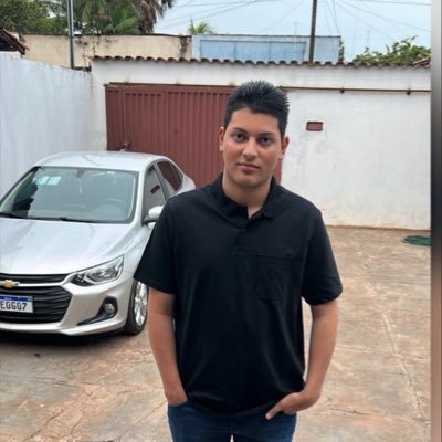 CarlosAlex27586's profile picture. 