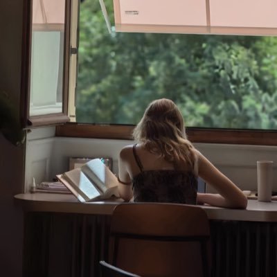 clo0789's profile picture. 