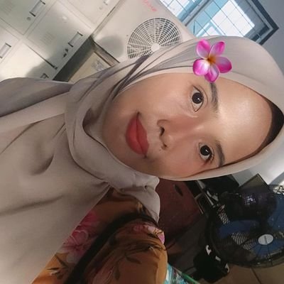 blouminghearts's profile picture. 👋🧎‍♀️