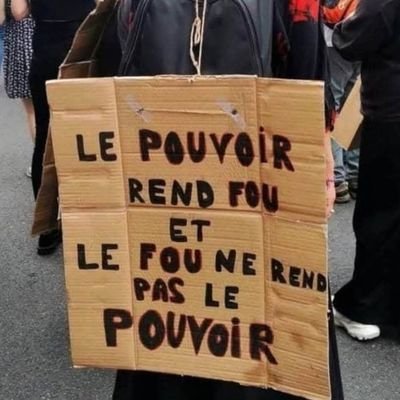 Riproo94's profile picture. Médecin par vocation, aventurier par nature.
L'esprit de Nika dans la blouse de Choper 🌞☠️
 #Gloire_a_ALLAH🙏👆