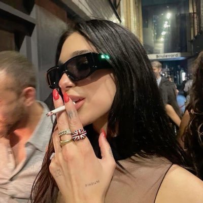 dihafkrrk's profile picture. 22