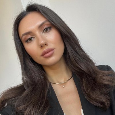 Dalia_032's profile picture. 💁‍♀️A girl chasing sunsets and dreams 😎
✨ Creating my own sunshine❤️
☕Like music, reading, running, yoga💪