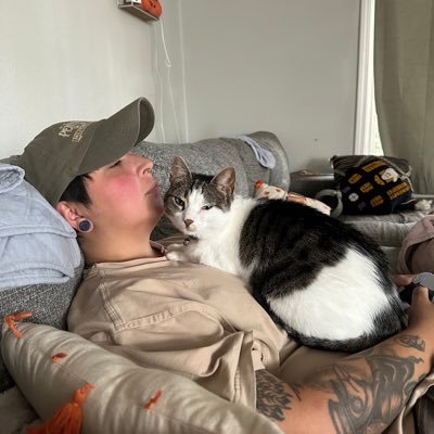 azua__'s profile picture. just want to cuddle with my baby