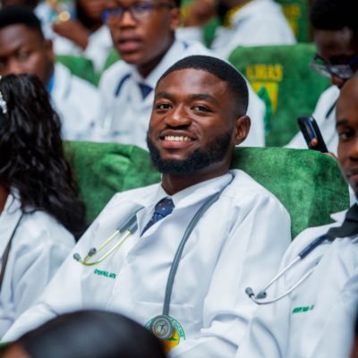 __odeneho's profile picture. Medical student 🩺 / Real Madrid Fan 🤍🤍