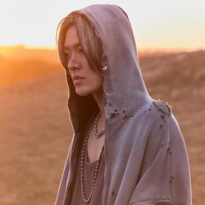 Anakamoto23's profile picture. NCTzen💚
Atiny❤️
Stay❤️
Briize🧡
Carat💎