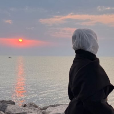 shalhunayan's profile picture. 