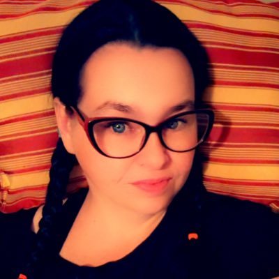 Confused_1DFan's profile picture. *All posts are my opinions* Oddly Protective of Harry Styles. I Support all ships