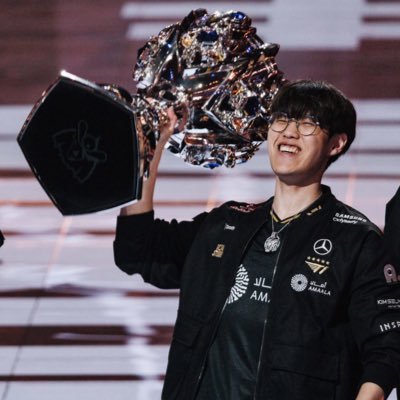 0401tlinhtwt's profile picture. 이번 생엔 문현준만 사랑해, 다음 생에도 또 너여야 해. 🤍🐯