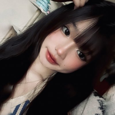 yvissante's profile picture. if u love cats, i love u