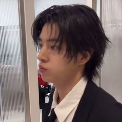 eenooj1a's profile picture. 