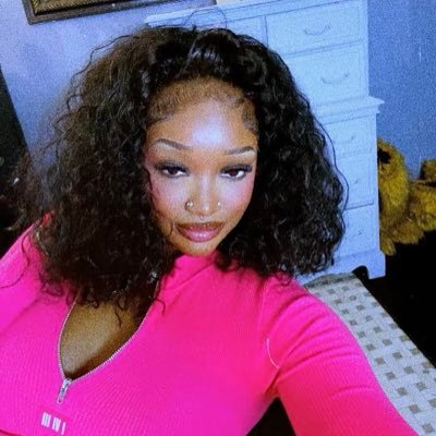 Adorecandi_'s profile picture. 🙂