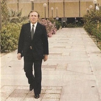 thoughtfultunis's profile picture. entre 44 et 70