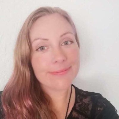 Lynseyscott_1's profile picture. Positivity ⭐️Spiritual guidance🙏 Clairvoyant 🔮 Available any type of spell work …… (getting ex back ) 🔮Book your personal psychic reading👇🏻