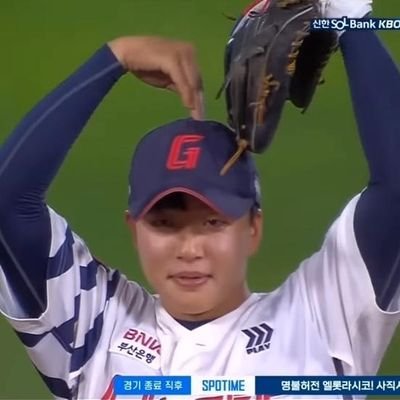 dptmvk1127's profile picture. 서울에서 일하는 직장인1