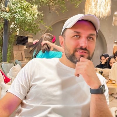 ai_bermuda's profile picture. ⚽️💙💻🤖🎧🏃‍♂️🐈